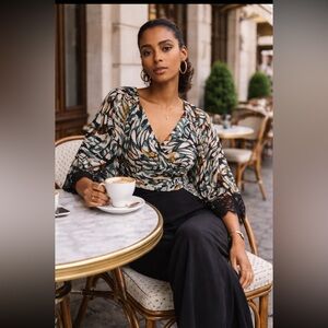 Anthropologie NWT Flutter-Sleeve Wrap Top Size XXS.